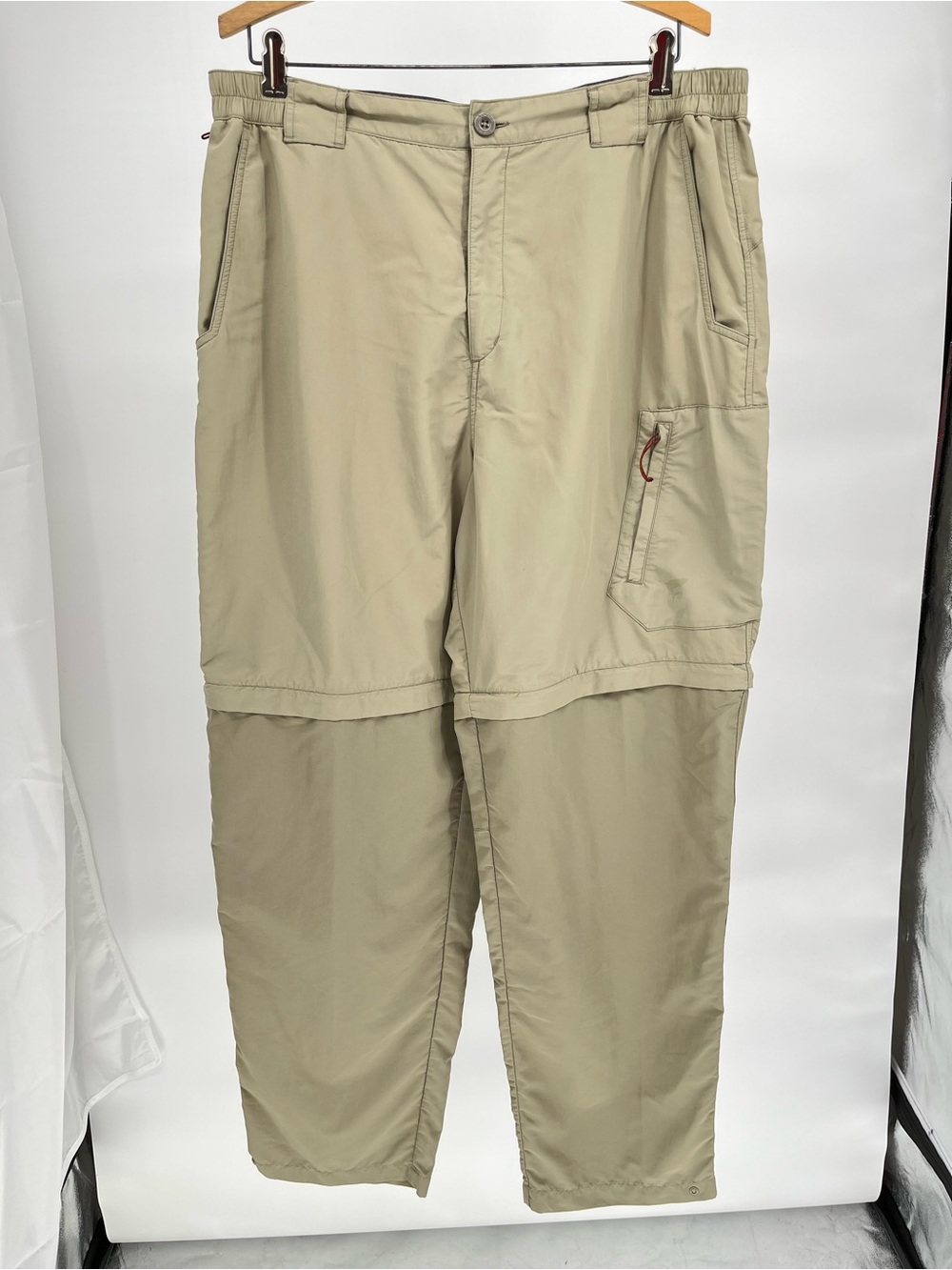 Simms Convertible Fishing Pants Men’s Large Khaki Zip Off Hiking Cargo Outdoor